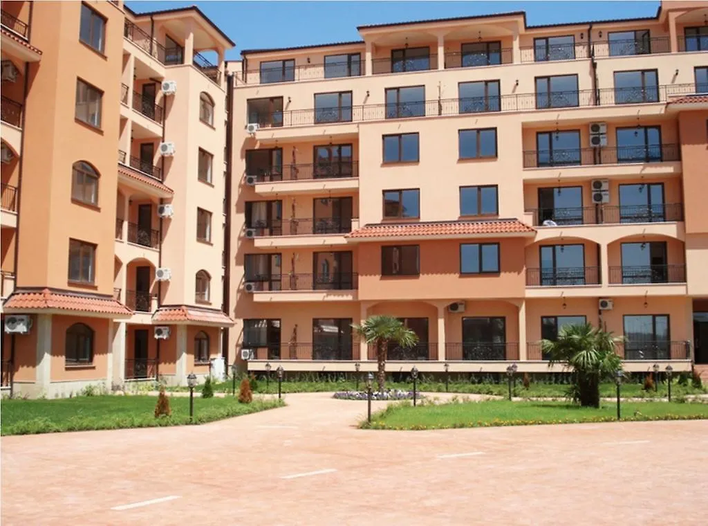 סאני ביץ' Menada Diamant Apartments