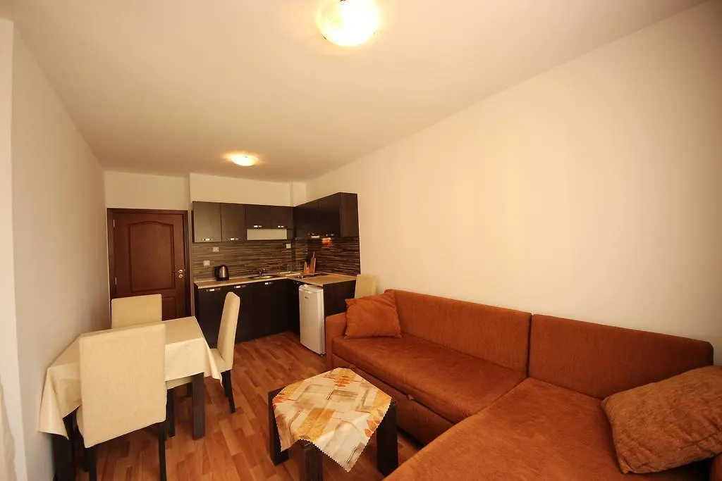 סאני ביץ' Menada Diamant Apartments