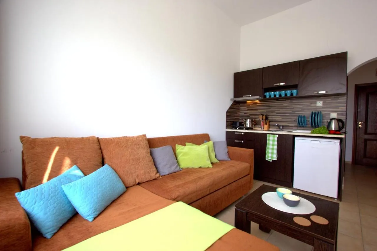 סאני ביץ' Menada Diamant Apartments